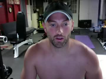 WebCam whore fitmusclerunner69