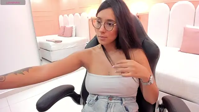 Stripchat sex cam maria_lunaa